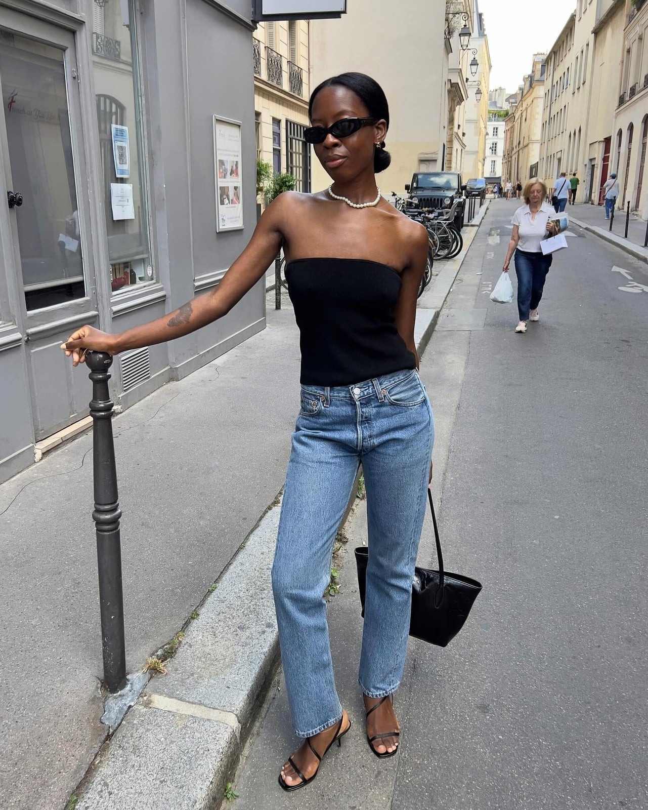 Strapless Knit Top with High Waisted Straight Leg Jeans Strapless Knit Top with High Waisted Straight Leg Jeans — Simple Smart Casual Outfits