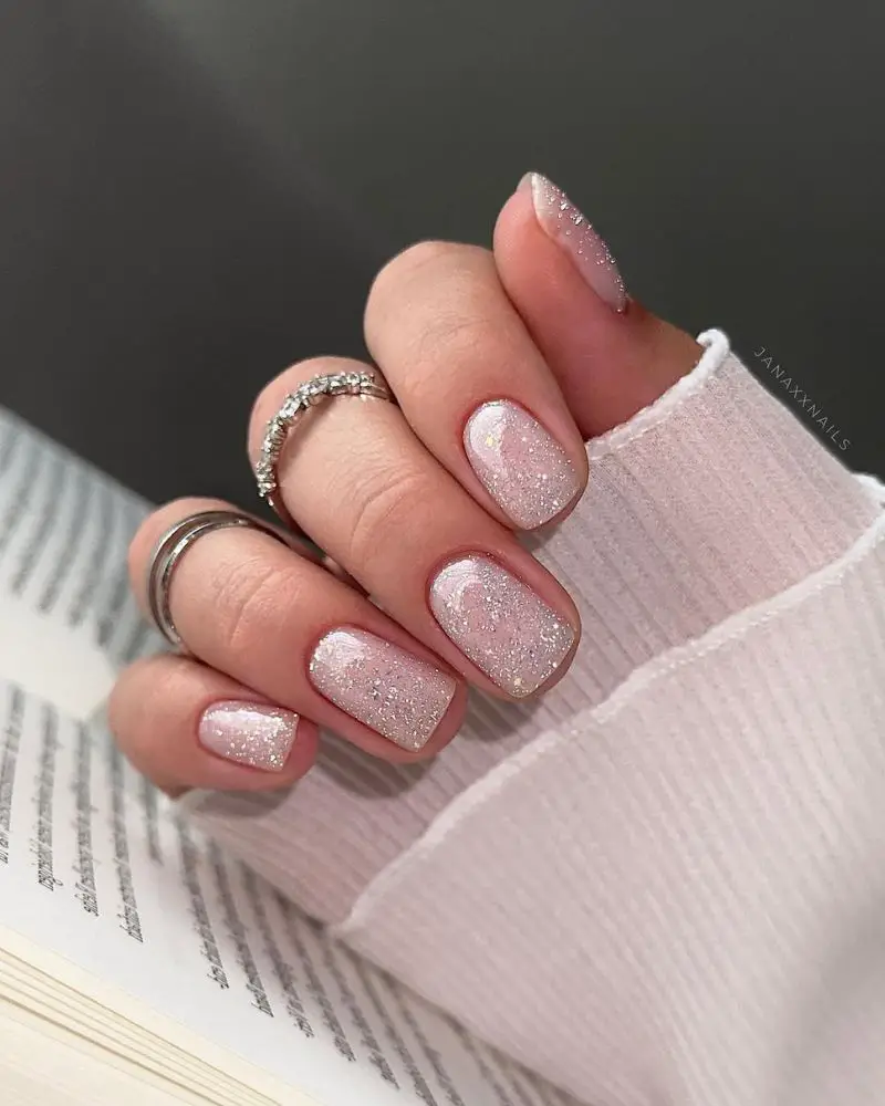 Light Pink Glitter Glossy Short Square Nails Light Pink Glitter Glossy Short Square Nails — Simple Squoval Nails