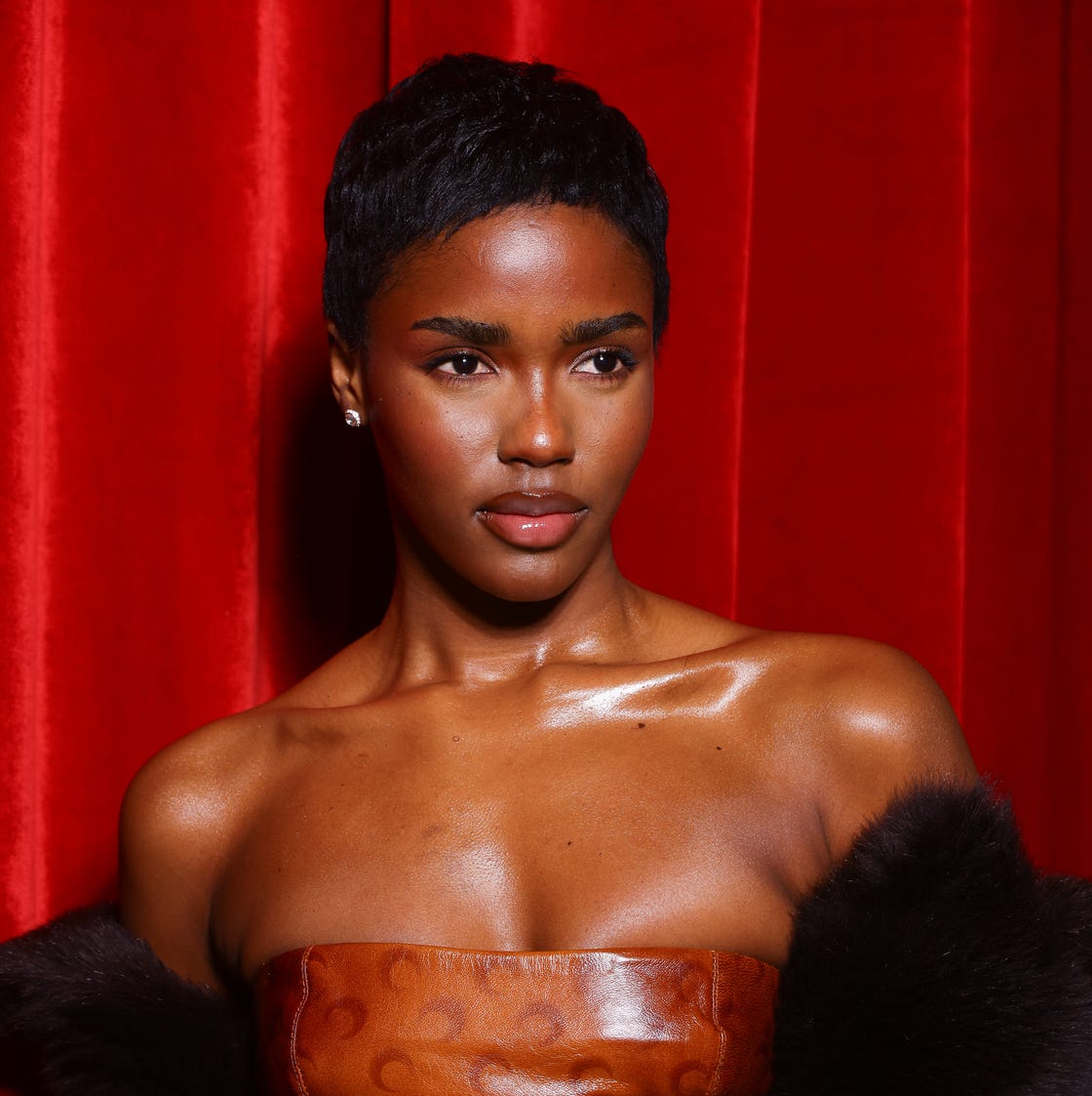 Short Layered Cut With Choppy Fringe — Simple Straight Hair Haircuts