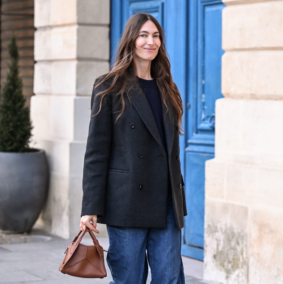 Double-Breasted Blazer With Dark Jeans Double-Breasted Blazer With Dark Jeans — Simple Straight Leg Jeans Outfits