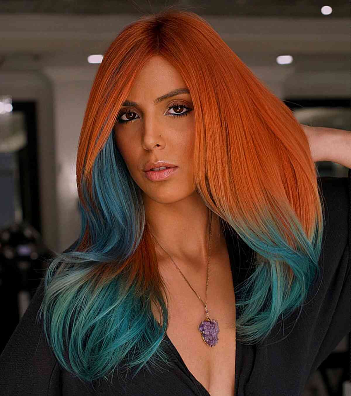 Collarbone Layers With Vibrant Orange And Teal Ends Collarbone Layers With Vibrant Orange And Teal Ends — Simple Teal Highlights
