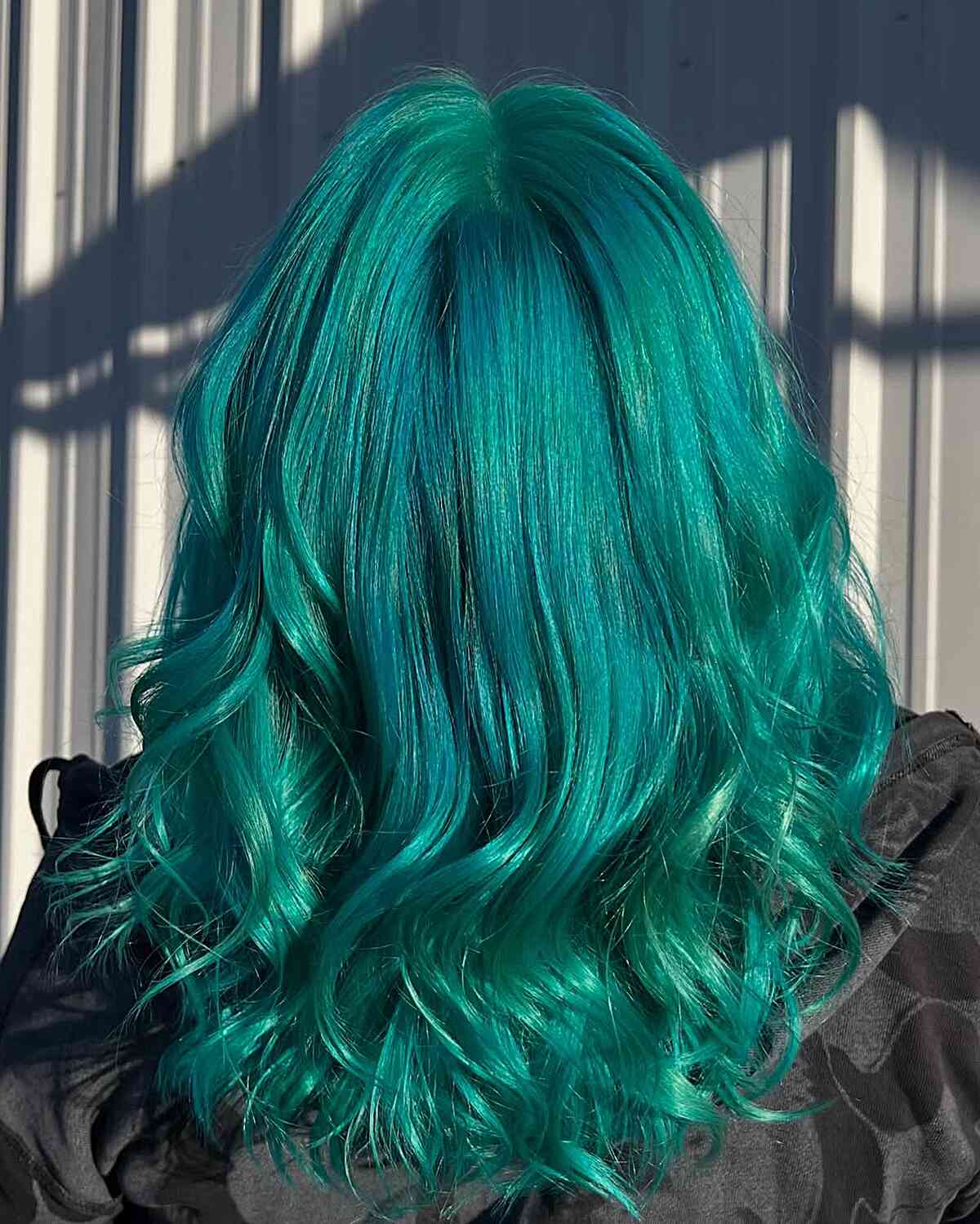 Shoulder Length With Visible Teal Highlights Shoulder Length With Visible Teal Highlights — Simple Teal Highlights
