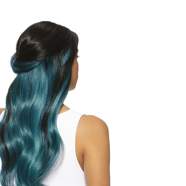 Mid-Back Layers With Teal Peekaboo Highlights Mid-Back Layers With Teal Peekaboo Highlights — Simple Teal Highlights