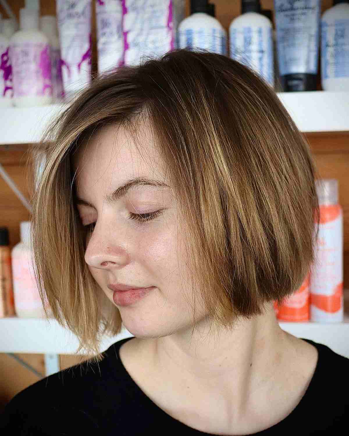 Collarbone Bob With Textured Layers — Simple Textured Bob