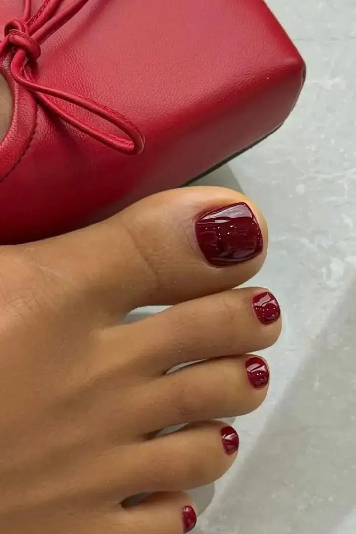 Shimmer Deep Wine Red Short Square Toenails Shimmer Deep Wine Red Short Square Toenails — Simple Toe Nails Colors