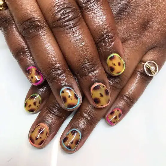 Dark Brown Black Amber Tortoise Shell Short Almond Nails — Simple Tortoise Shell Nails