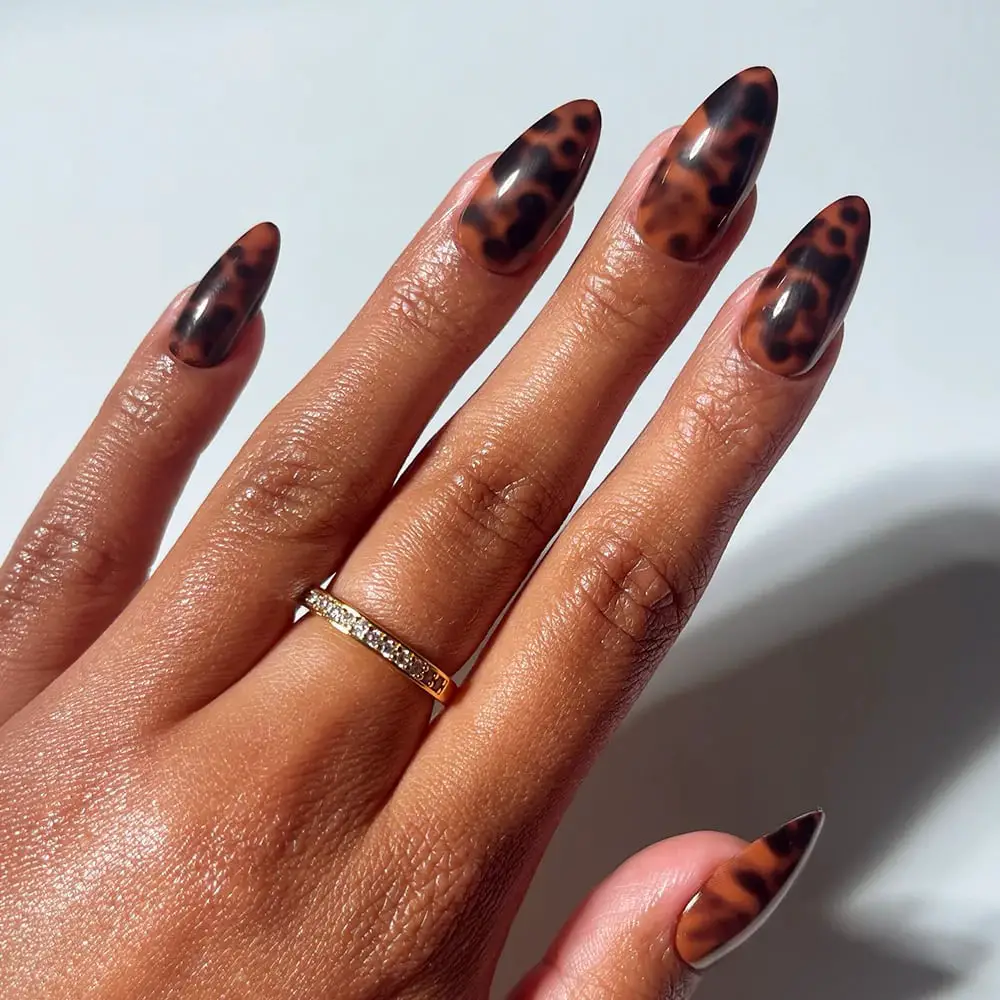Sharp Almond Tortoise Shell Pattern Nails — Simple Tortoise Shell Nails
