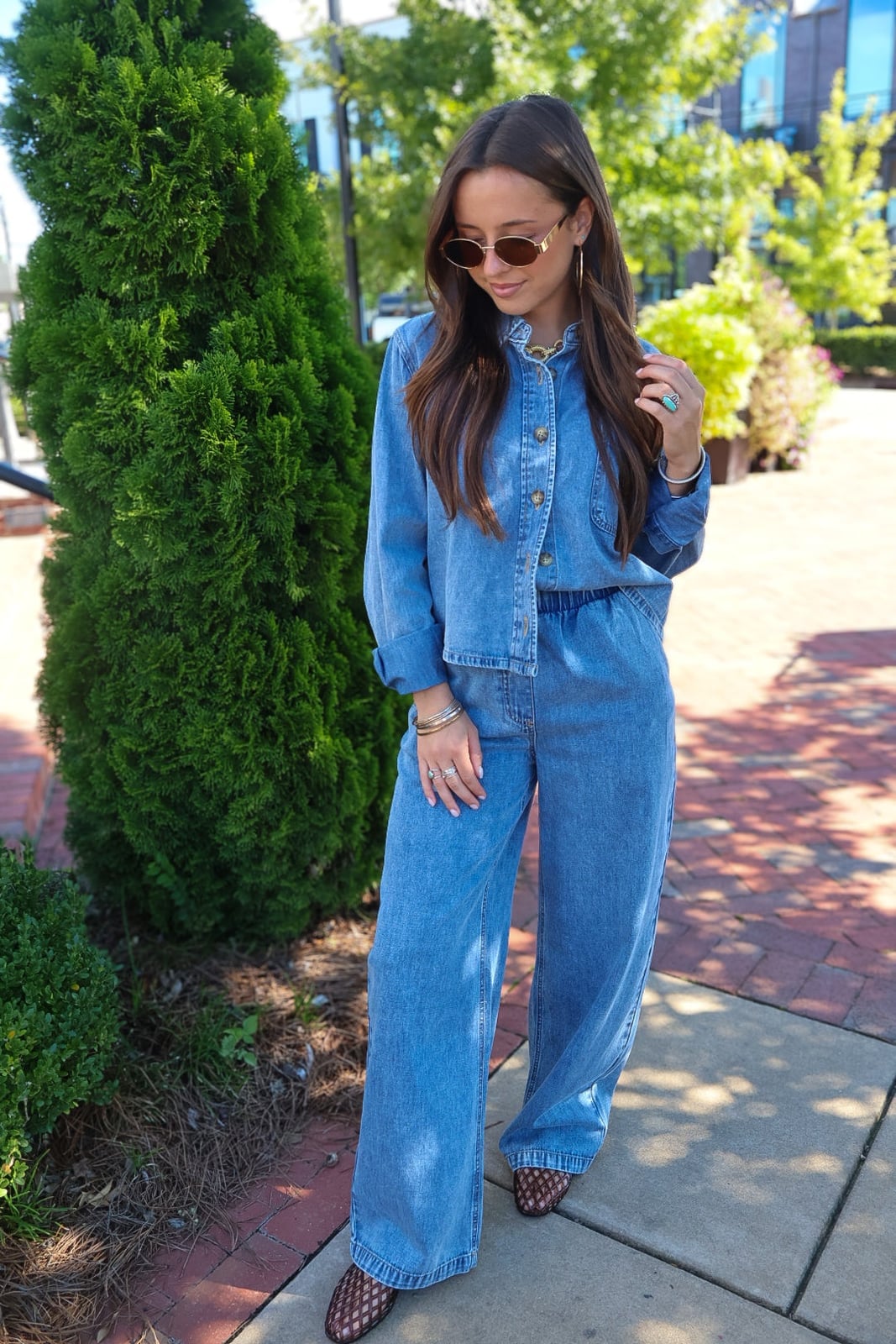 Blue Denim Set With Wide-Leg Trousers Blue Denim Set With Wide-Leg Trousers — Simple Trouser Outfits