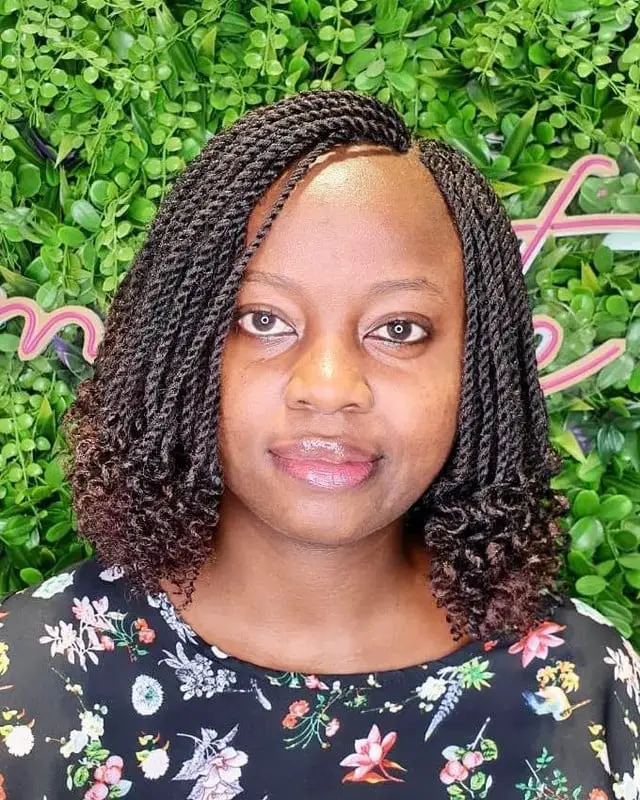 Collarbone Bob Twists With Side Bangs Collarbone Bob Twists With Side Bangs — Simple Two Strand Twists
