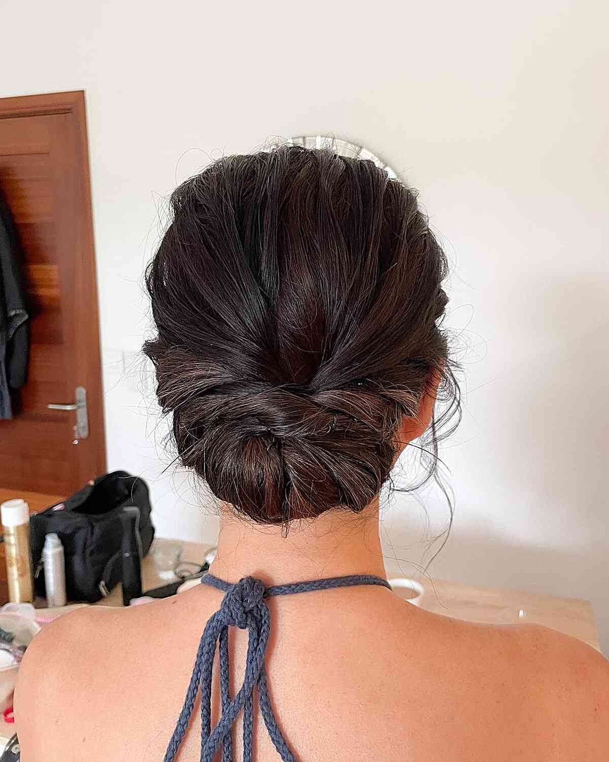 Sleek Blonde Low Bun, Collarbone Sleek Blonde Low Bun, Collarbone — Simple Updo Hair