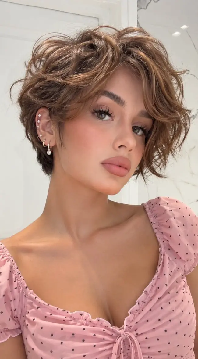 Textured Pixie With Honey Blonde Textured Pixie With Honey Blonde — Simple Wavy Haircuts