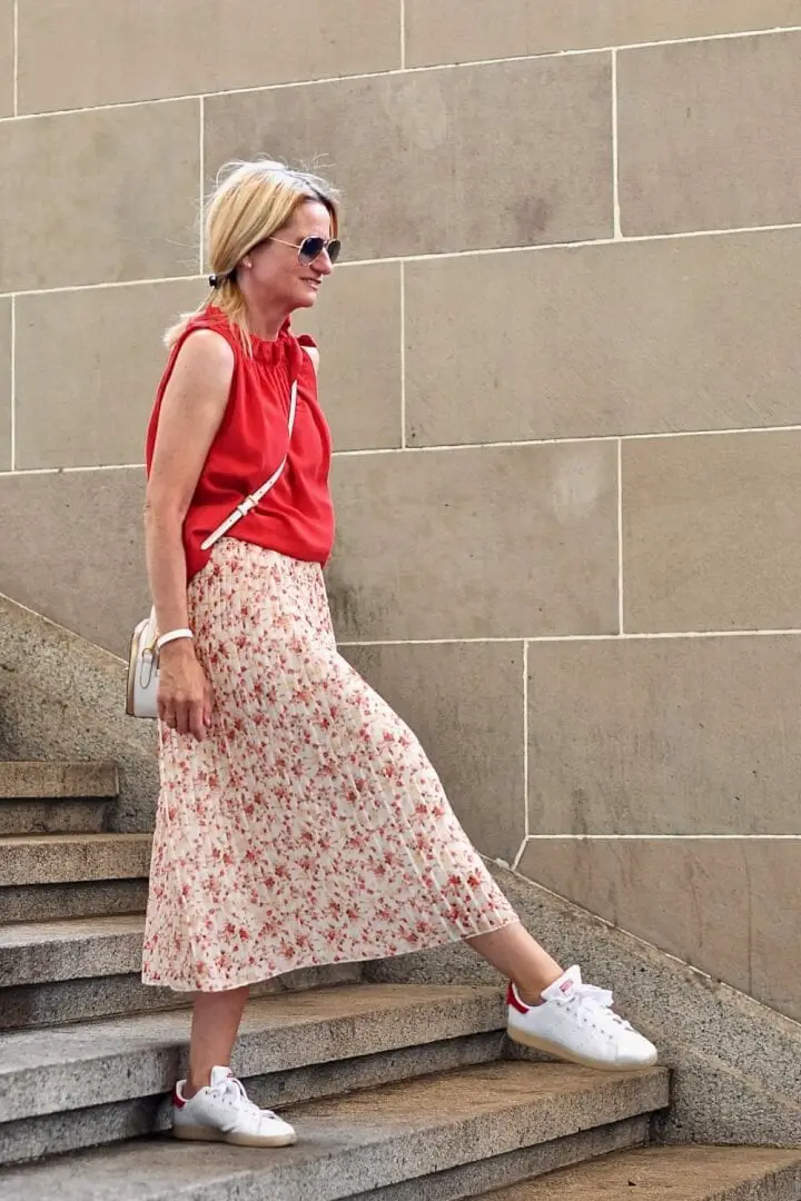 Sleeveless Top with Floral Pleated Midi Skirt Sleeveless Top with Floral Pleated Midi Skirt — Simple Weekend Outfits