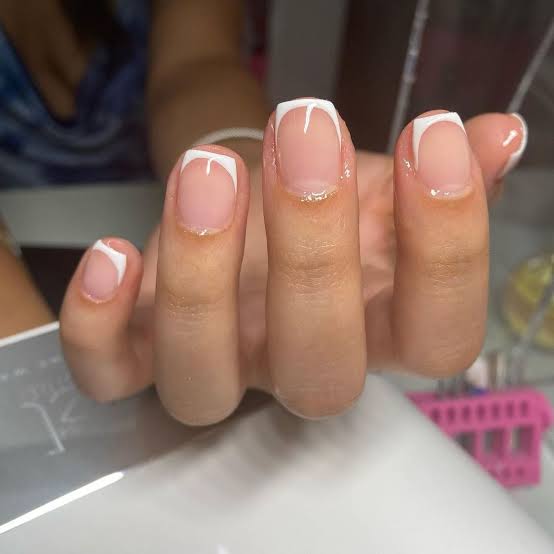Short Square Immaculate White Tips, Glossy Short Square Immaculate White Tips, Glossy — Simple White French Tip Nails
