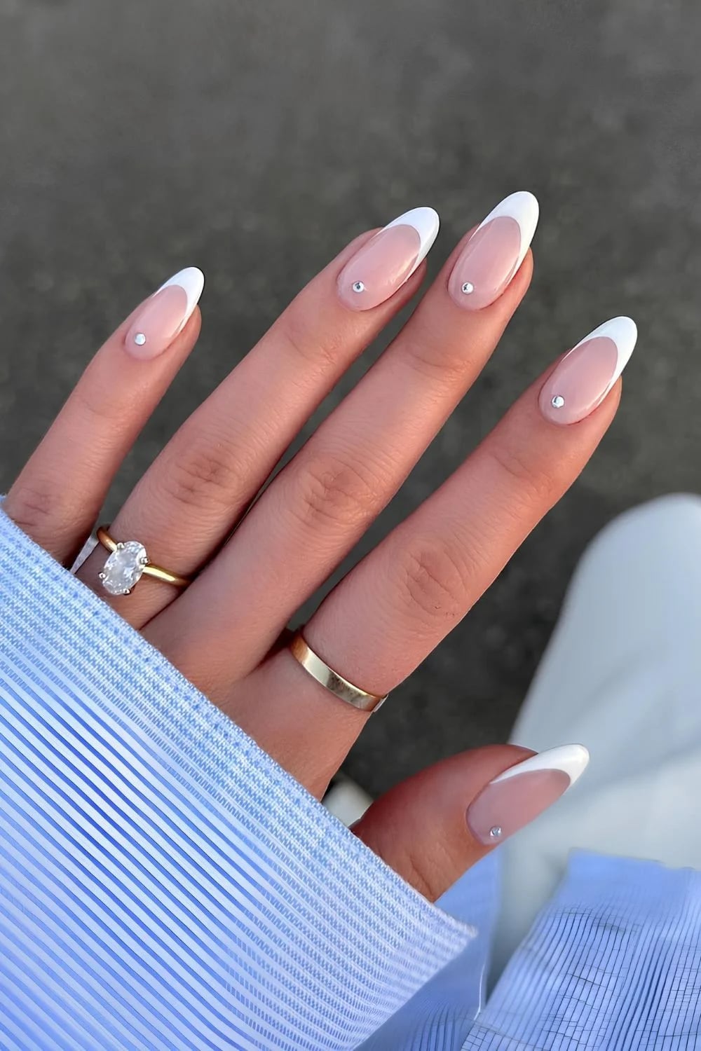 Medium Almond French With Thin Rhinestones Medium Almond French With Thin Rhinestones — Simple White French Tip Nails