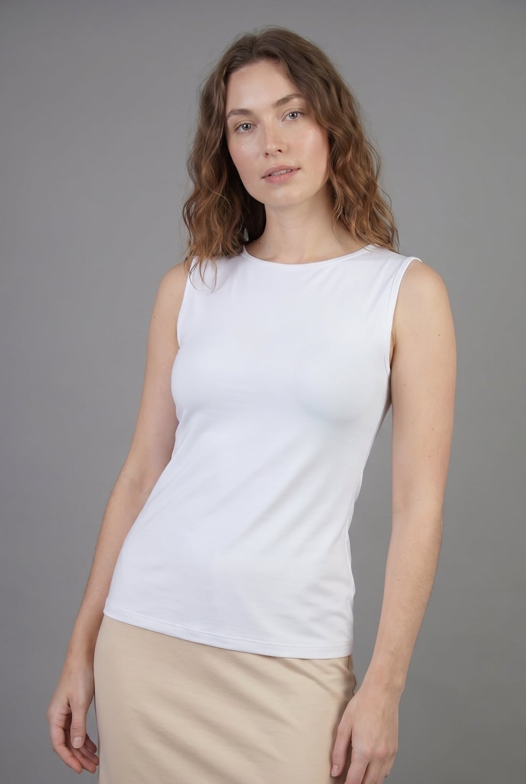 Sleeveless White Knit Top With Skirt Sleeveless White Knit Top With Skirt — Simple White Top Outfits