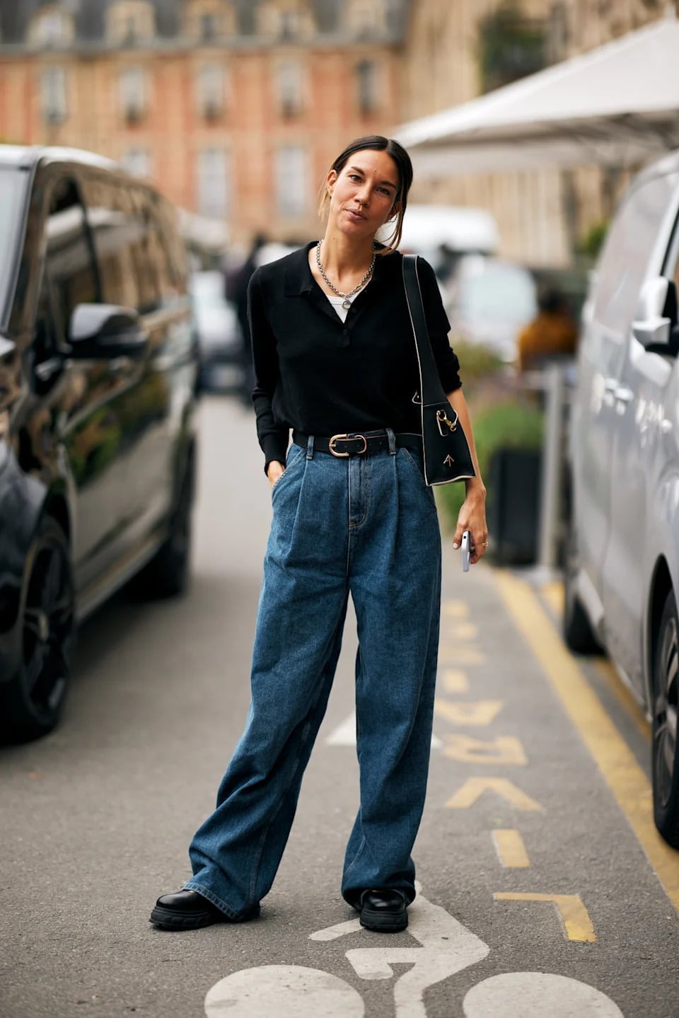 Layered Tops and Chunky Loafers with Oversized Wide Leg Jeans Layered Tops and Chunky Loafers with Oversized Wide Leg Jeans — Simple Wide Leg Jeans Outfits