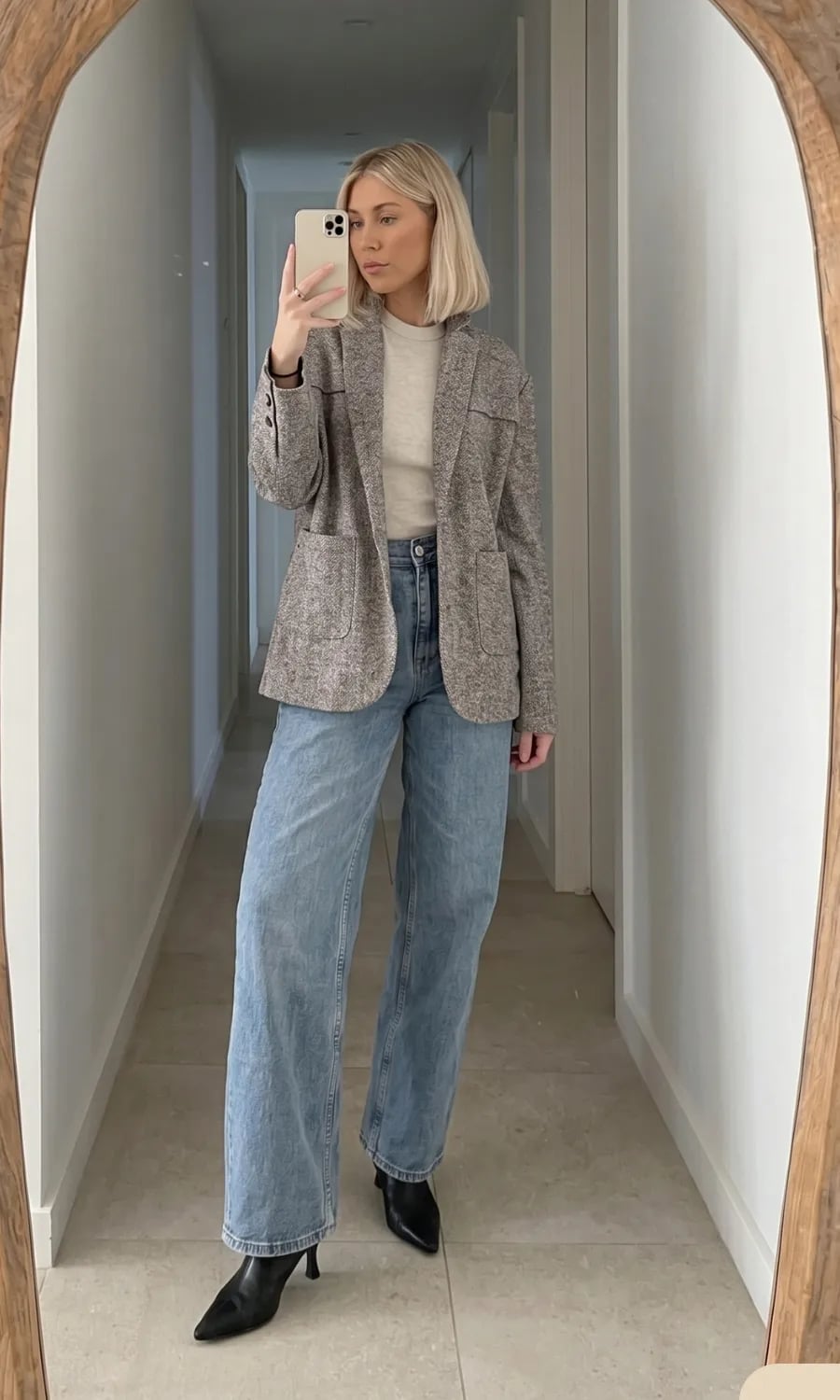 Textured Gray Blazer and Black Boots with Light Blue Wide Leg Jeans Textured Gray Blazer and Black Boots with Light Blue Wide Leg Jeans — Simple Wide Leg Jeans Outfits
