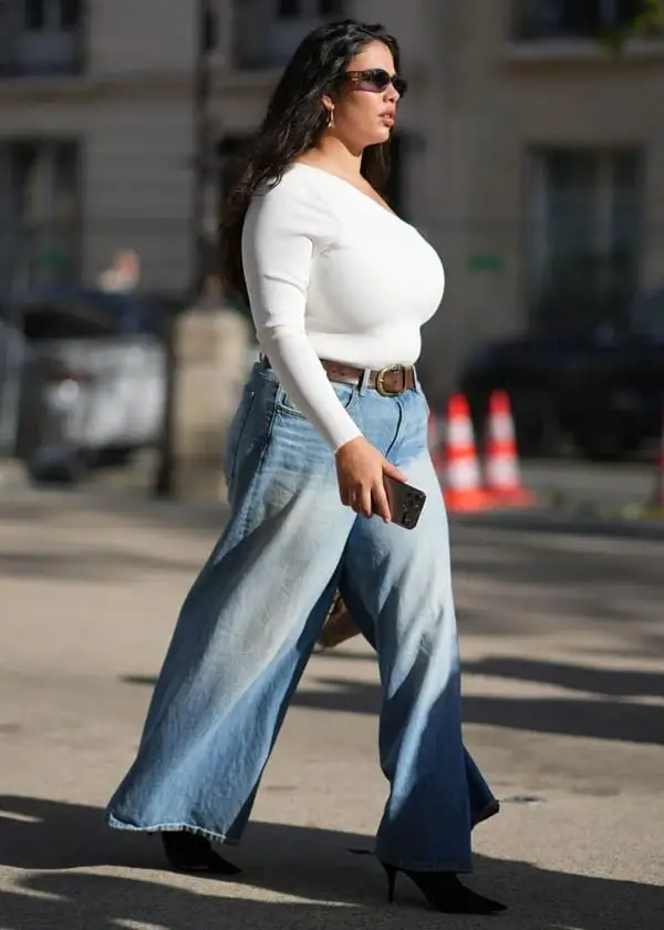 One-Shoulder Top and Brown Belt with Extremely Wide Leg Jeans One-Shoulder Top and Brown Belt with Extremely Wide Leg Jeans — Simple Wide Leg Jeans Outfits