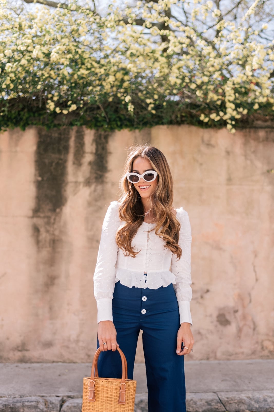 Navy Wide Leg Trousers With White Textured Blouse Navy Wide Leg Trousers With White Textured Blouse — Simple Wide Leg Pants Outfits