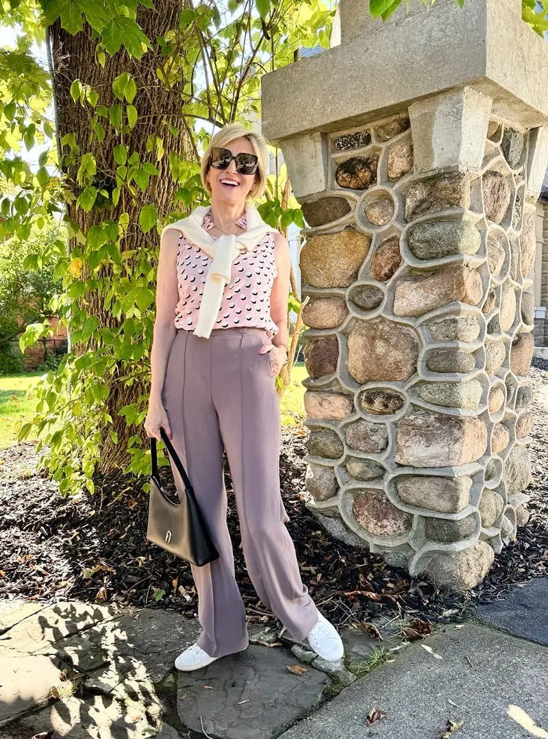 Mauve Tailored Wide Leg Pants With Printed Top Mauve Tailored Wide Leg Pants With Printed Top — Simple Wide Leg Pants Outfits