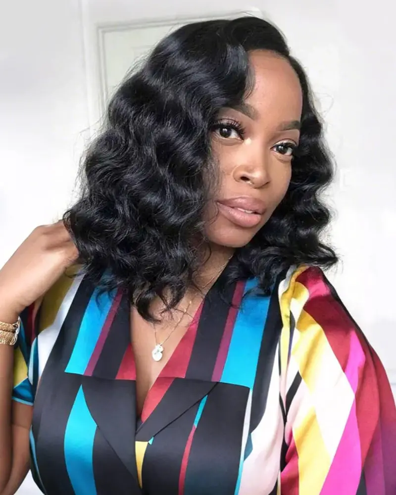 Collarbone Bob With Side-Swept Bangs Collarbone Bob With Side-Swept Bangs — Simple Wig Styles