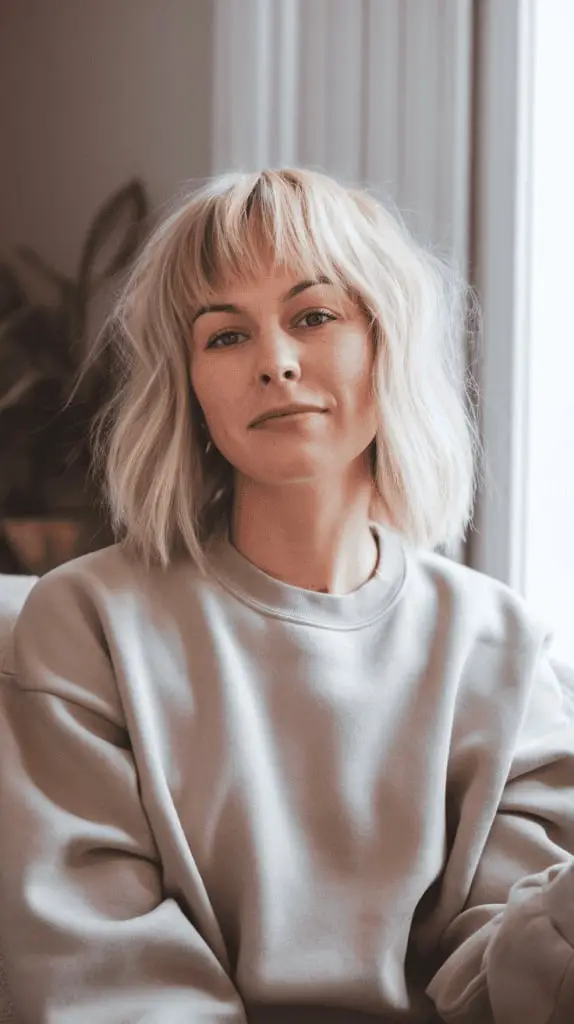 Light Ash Blonde Wolf Cut With Side Part Light Ash Blonde Wolf Cut With Side Part — Simple Wolf Cut