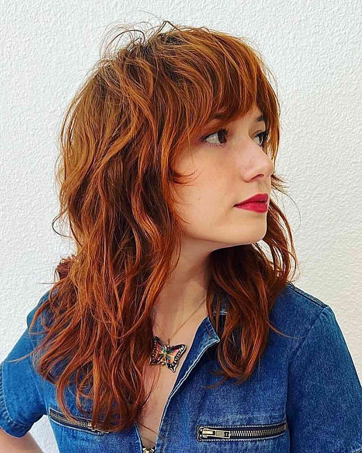 Copper Red Mid-Back Wolf Cut With Auburn Highlights Copper Red Mid-Back Wolf Cut With Auburn Highlights — Simple Wolf Cut