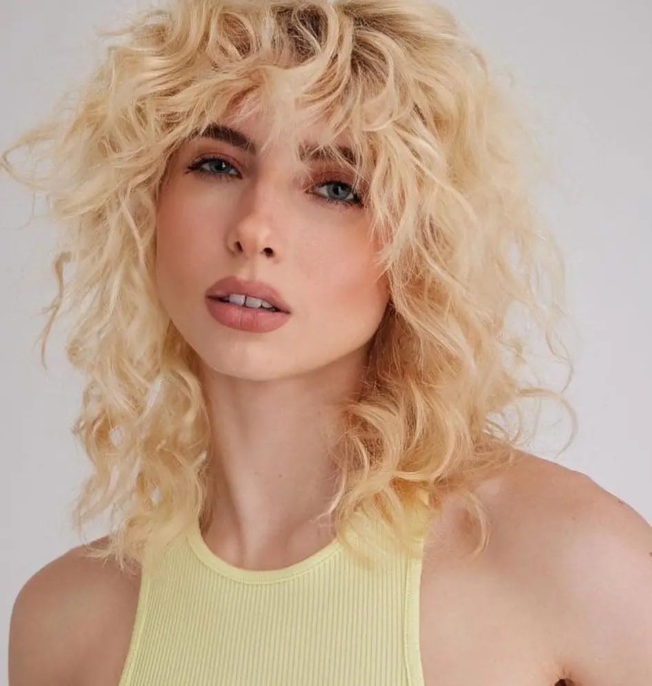 Shoulder Ash Blonde Fine Curly Wolf Cut — Simple Wolf Cut Curly Hair