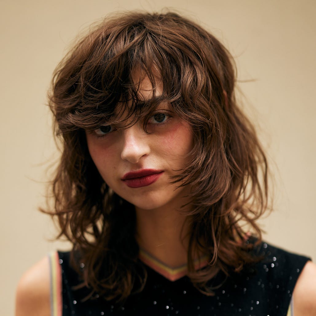 Collarbone Wavy Wolf Cut Side Part — Simple Wolf Cut Curly Hair
