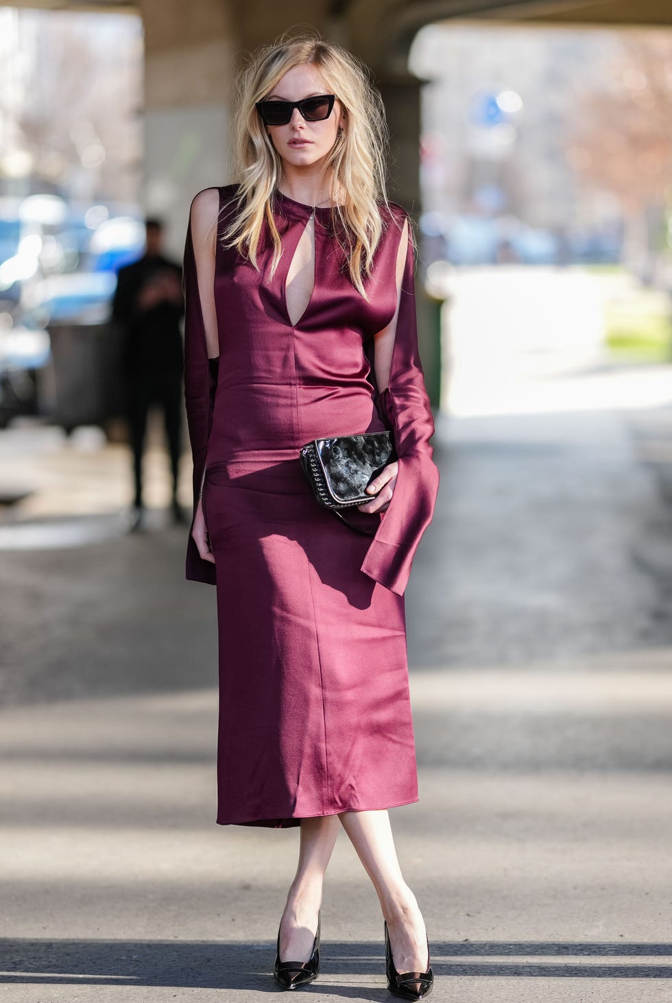 A Deep Plum Satin Midi Dress for an Evening Party A Deep Plum Satin Midi Dress for an Evening Party — Simple Work Party Outfits