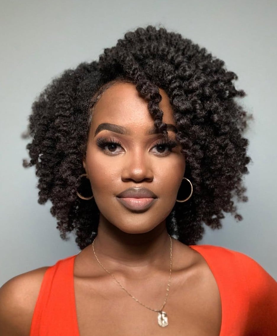 Collarbone Layers With Side-Swept Fringe — Trendy 4c Hair