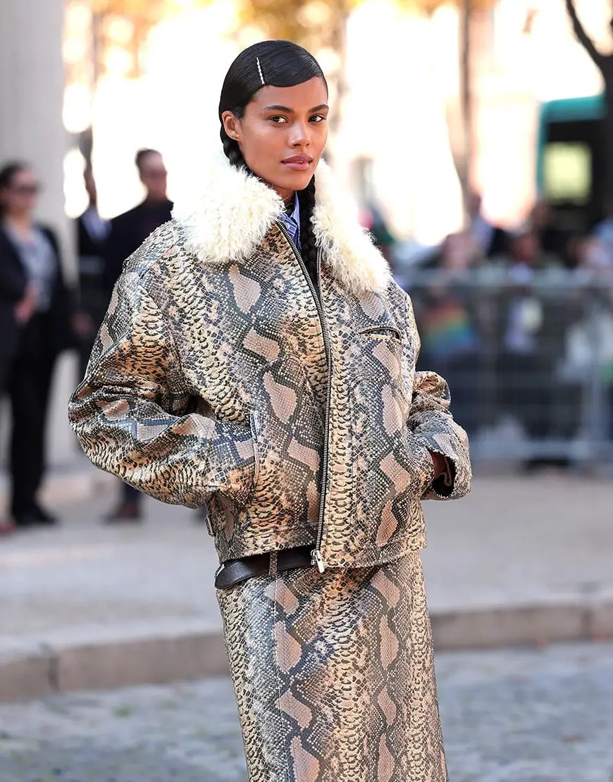 Oversized Snake Print Jacket With Matching Skirt Oversized Snake Print Jacket With Matching Skirt — Trendy Animal Print Outfits