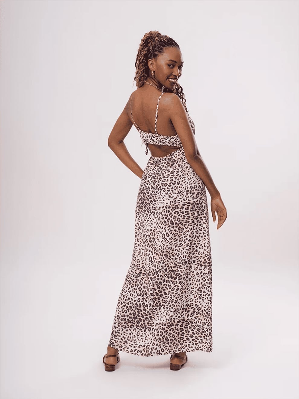 Leopard Print Maxi Dress With Fitted Bodice Leopard Print Maxi Dress With Fitted Bodice — Trendy Animal Print Outfits