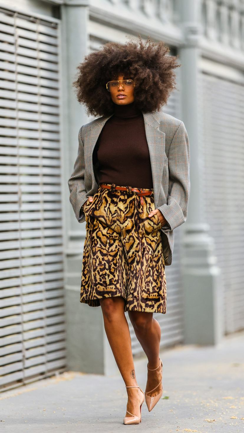 Animal Print Shorts With Plaid Blazer Animal Print Shorts With Plaid Blazer — Trendy Animal Print Outfits