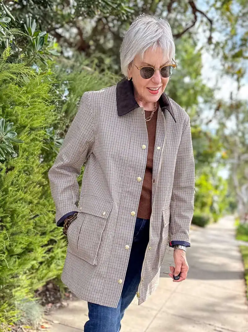 Houndstooth Barn Jacket with Corduroy Collar Houndstooth Barn Jacket with Corduroy Collar — Trendy Barn Jacket Outfit