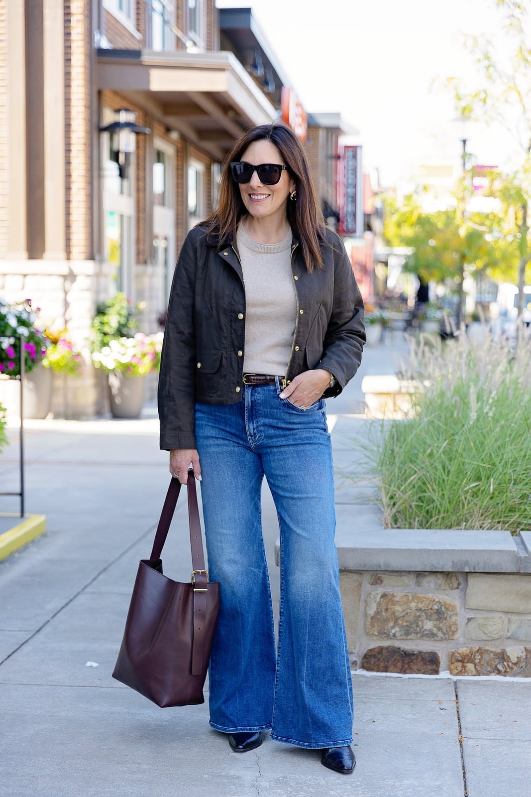 Dark Green Barn Jacket with Crewneck Sweater and Wide-Leg Jeans, Denim Dark Green Barn Jacket with Crewneck Sweater and Wide-Leg Jeans, Denim — Trendy Barn Jacket Outfit