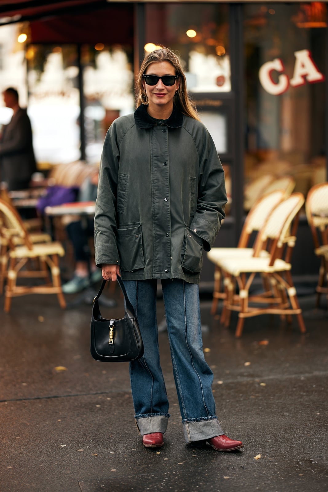 Dark Gray Waxed Barn Jacket with Wide-Leg Jeans Dark Gray Waxed Barn Jacket with Wide-Leg Jeans — Trendy Barn Jacket Outfit