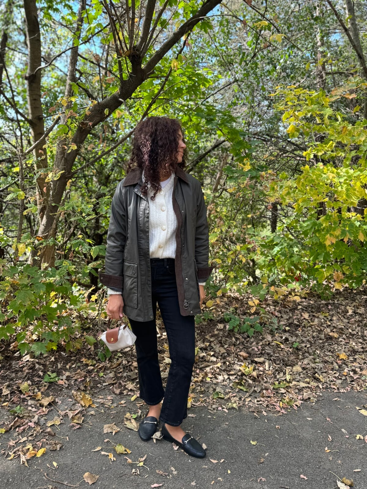 Olive Green Barn Jacket with White Chunky Knit Sweater Olive Green Barn Jacket with White Chunky Knit Sweater — Trendy Barn Jacket Outfit