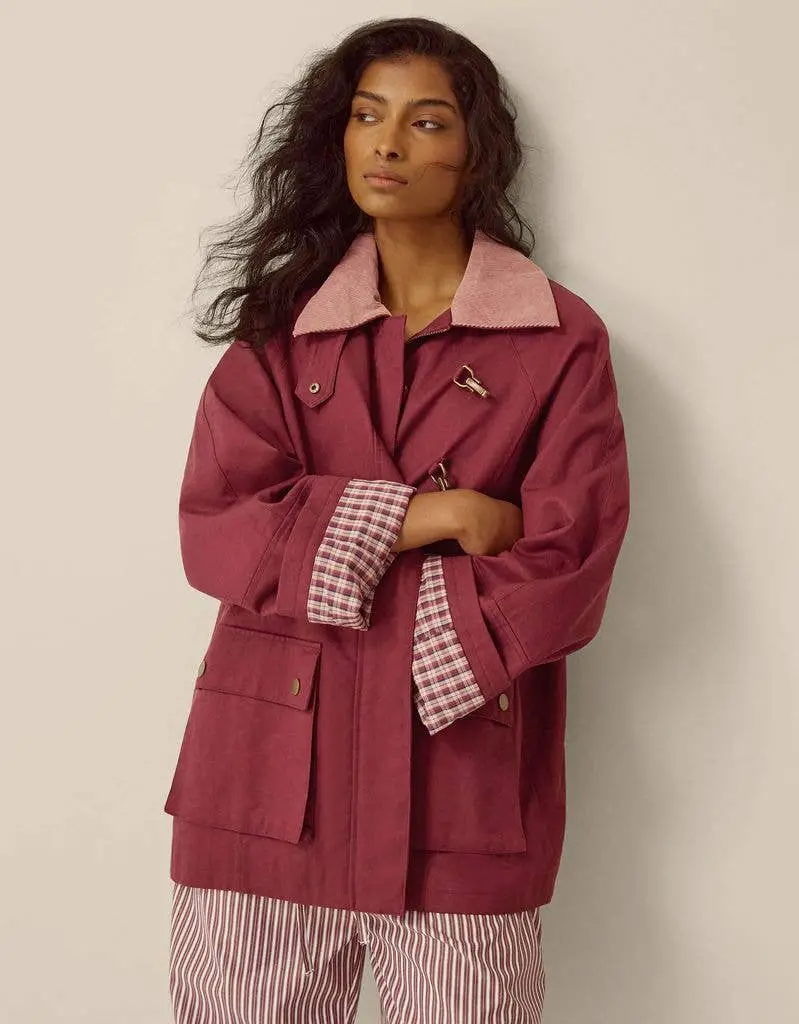 Maroon Barn Jacket with Plaid Cuffs and Gray Sweater Maroon Barn Jacket with Plaid Cuffs and Gray Sweater — Trendy Barn Jacket Outfit