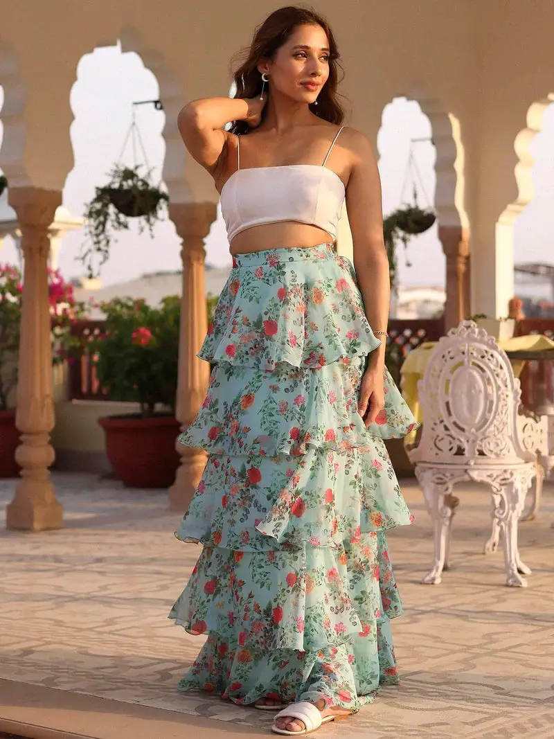 White Crop Top with Floral Tiered Maxi Skirt White Crop Top with Floral Tiered Maxi Skirt — Trendy Birthday Outfits