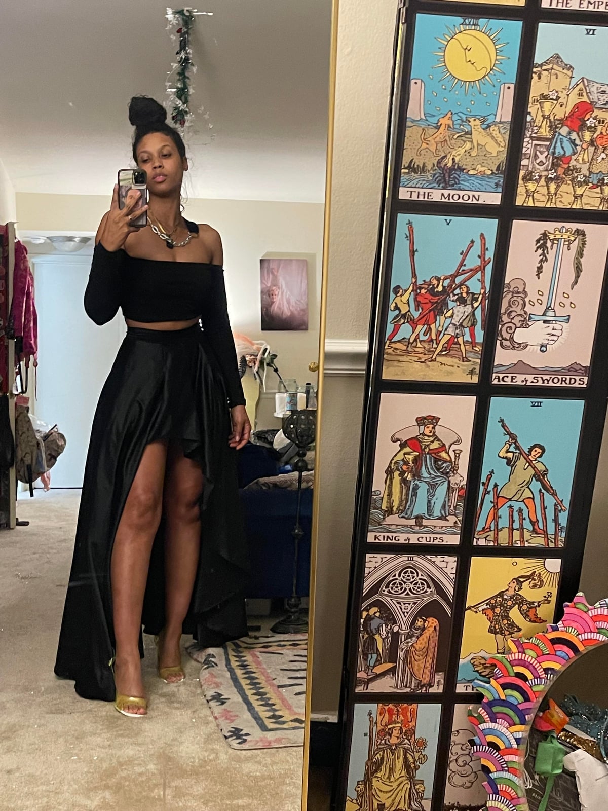 Off-Shoulder Crop Top with High-Slit Maxi Skirt Off-Shoulder Crop Top with High-Slit Maxi Skirt — Trendy Birthday Outfits Black Women
