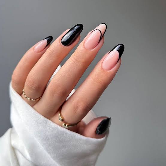 Abstract Black French Tip Almond Nails Abstract Black French Tip Almond Nails — Trendy Black Almond Nails