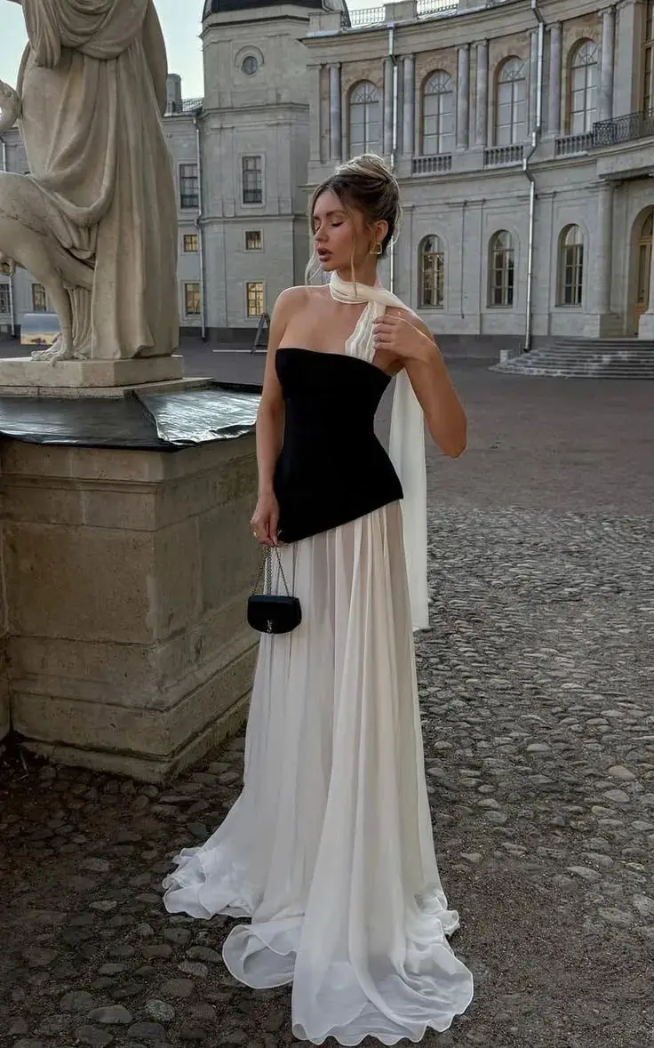 Black, White, Always Right: The Dress Trend That Never Tries Too Hard
