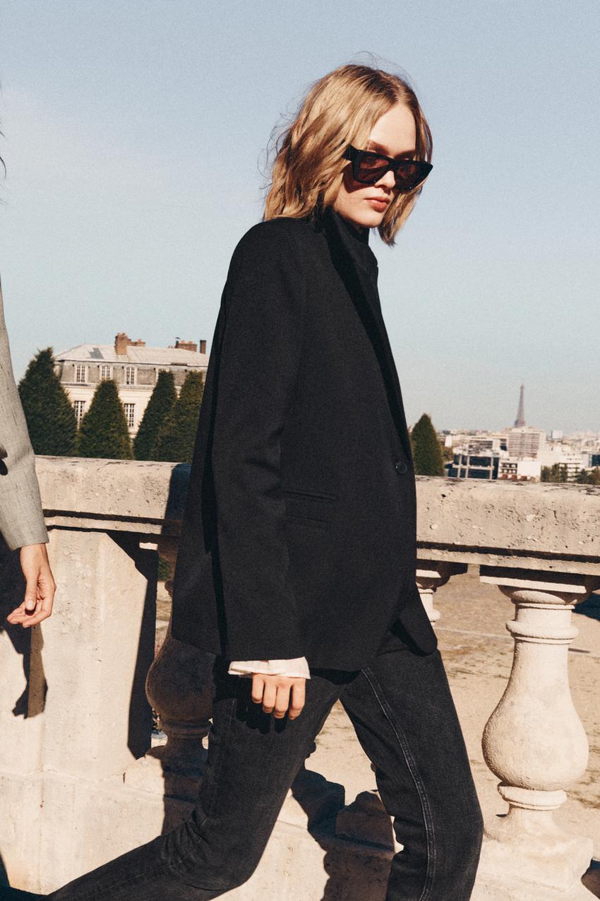 Oversized Black Blazer With White Shirt — Trendy Black Blazer Outfit