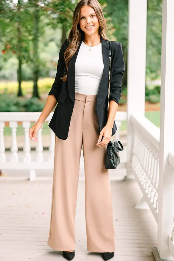 Oversized Blazer With Wide Leg Trousers — Trendy Black Blazer Outfit
