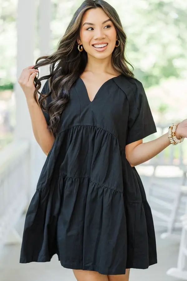 Tiered Black Short-Sleeve Dress with Gold Jewelry — Trendy Black Dress Outfits