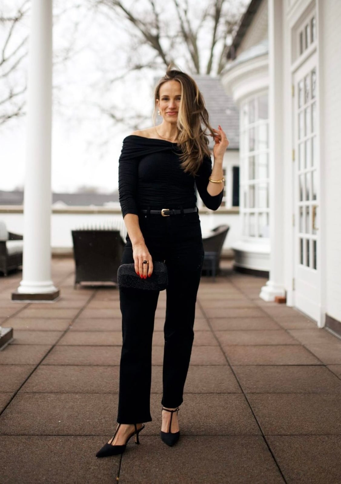 Casual Chic Black Off-Shoulder Top With Straight Leg Trousers Casual Chic Black Off-Shoulder Top With Straight Leg Trousers — Trendy Black Outfits