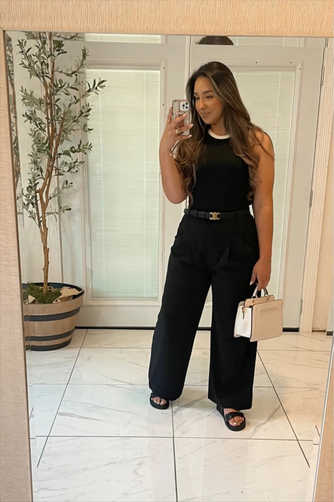 Casual Day Out Black Sleeveless Top With Wide Leg Trousers Casual Day Out Black Sleeveless Top With Wide Leg Trousers — Trendy Black Outfits