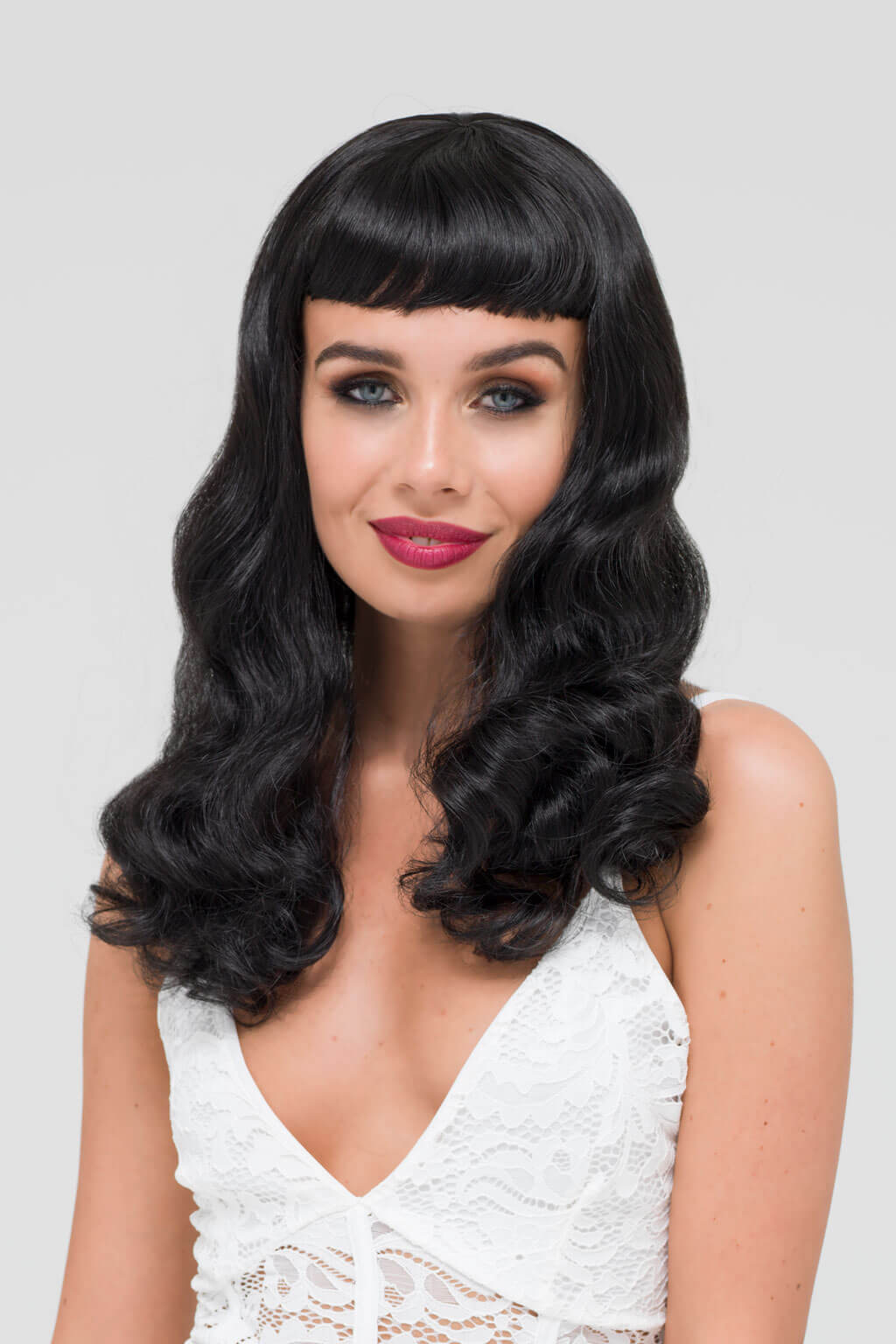 Mid-Back Old Hollywood Waves With Short Fringe Mid-Back Old Hollywood Waves With Short Fringe — Trendy Black Wig