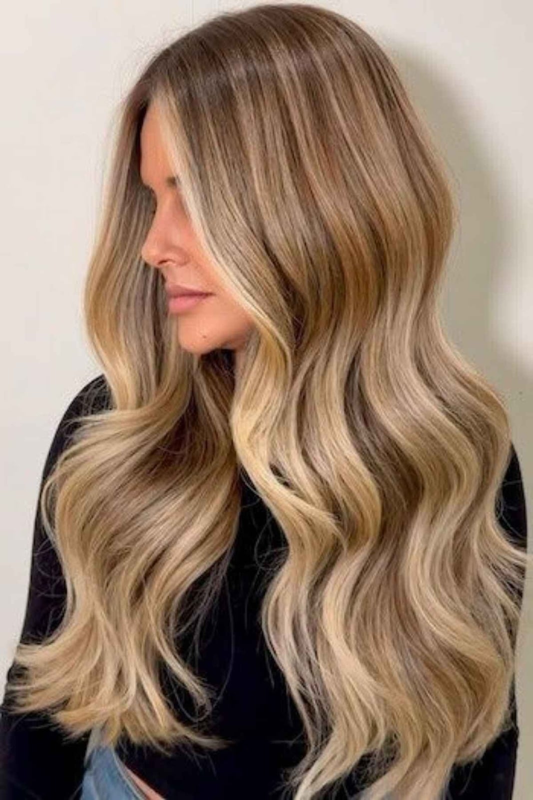 Golden Blonde Highlights With Face-Framing Layers, Mid-Back — Trendy Blonde Highlights Hair